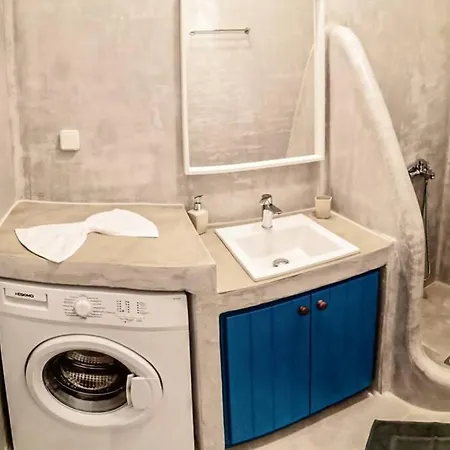 House Blue Daire Kostos