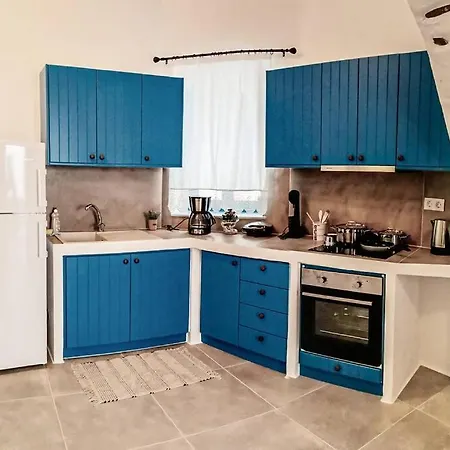 House Blue Daire Kostos